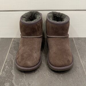 UGG Classic Mini II Kids’ Boots
